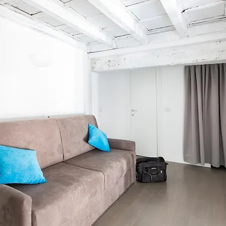 Konukevi Cancelleria Comfort 3*